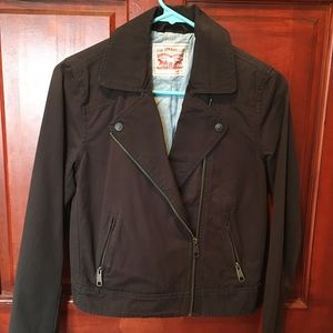 Levi’s crop jacket with zipper details